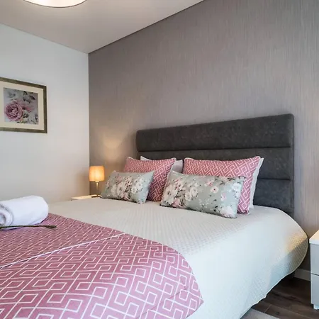 Spacious In With Included Parking *