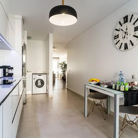 Apartment Spacious In With Included Parking Fatima