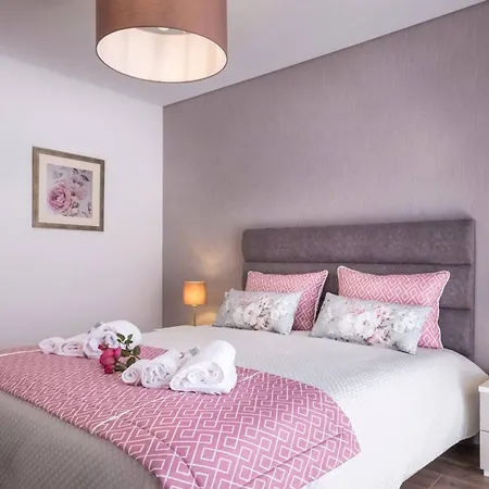 Spacious In With Included Parking Fatima