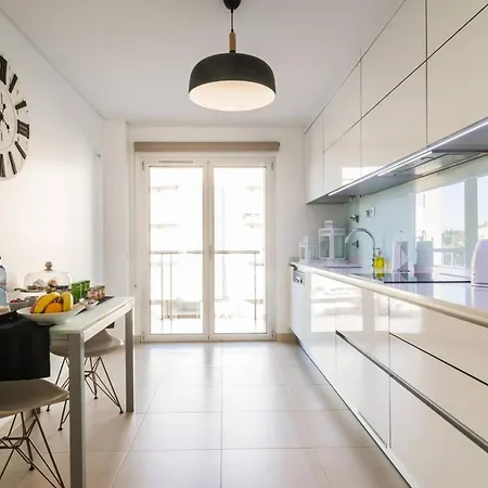 Apartment Spacious In With Included Parking